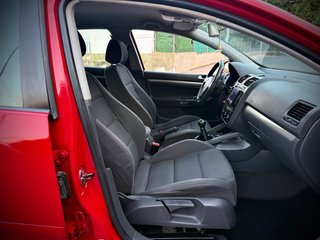 Volkswagen Golf 2004