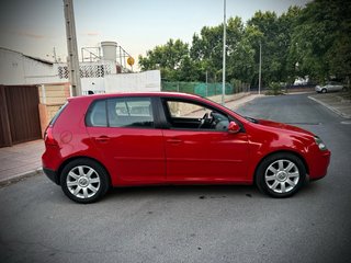 Volkswagen Golf 2004