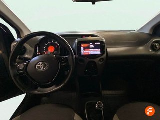 Toyota Aygo 1.0 70 x-play