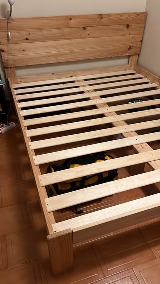 Cama Completa, incluye colchon y edredon