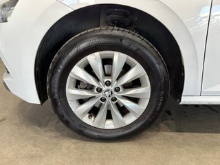 Skoda KAMIQ 1.0 TSI 81kW 110CV DSG Ambition (2022)