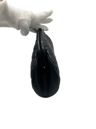 Bolso de mano Chanel Timeless Negro