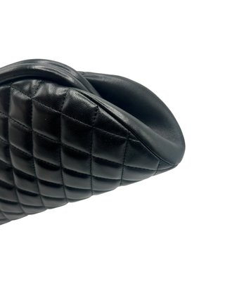Bolso de mano Chanel Timeless Negro
