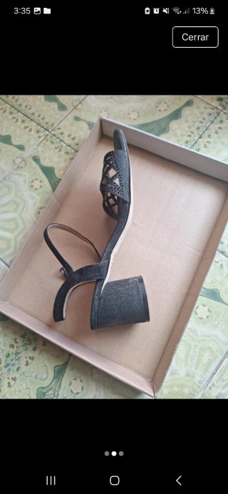 Sandalias de tacón elegantes y cómodas