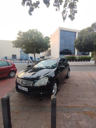 Nissan Qashqai+2 2010