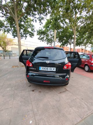 Nissan Qashqai+2 2010