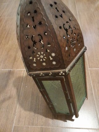 Farol decorativo marrón