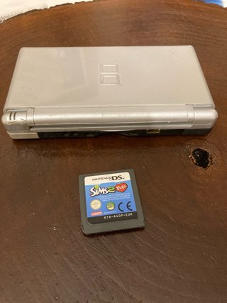 Consola Nintendo DS + Juego Sims 2 Mascotas
