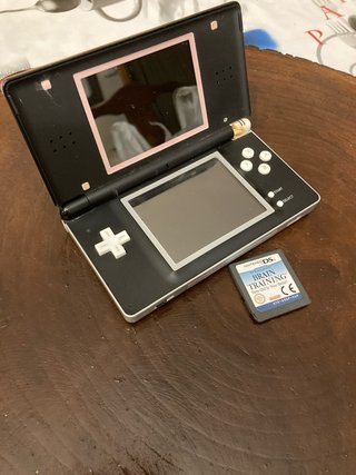 Nintendo DS lite + Brain Training Juego