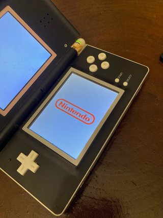Nintendo DS lite + Brain Training Juego