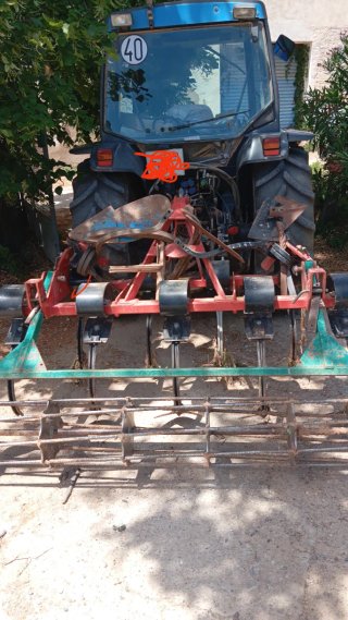 Tractor azul