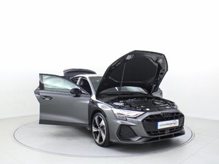 AUDI A3 AUDI A3 SEDAN LAUNCH EDITION 35 TDI 110 KW S TRONIC