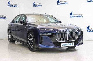 BMW i7 eDrive50 M Sport **Techo panorámico**