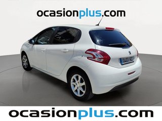 Peugeot 208 1.2L PureTech Style 60 kW (82 CV)