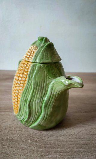 Teiera a forma di pannocchia in ceramica Barbotine