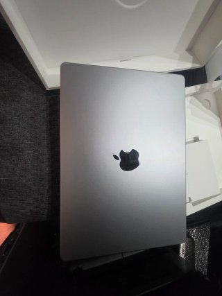 MacBook Pro M1 Pro 32GB Ram Plata