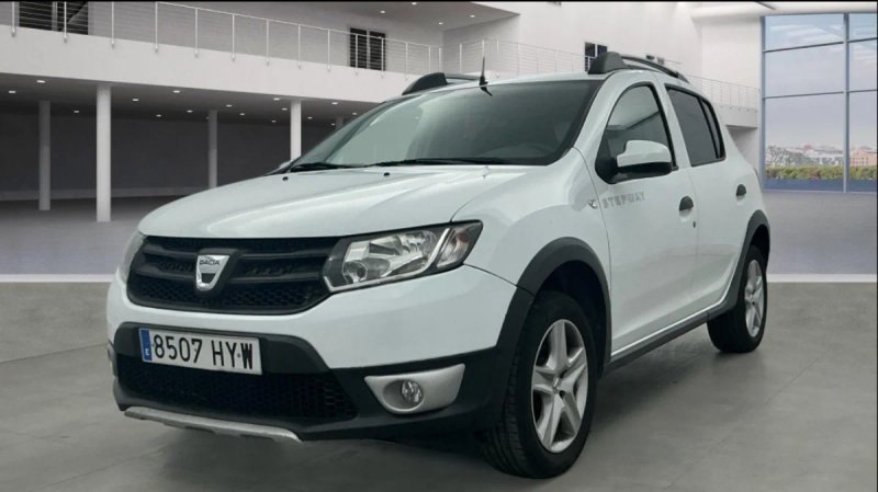 Dacia Sandero 2014 - foto 1