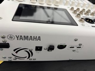 Yamaha MGX 12 Mezclador Blanco