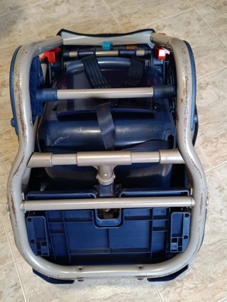 Silla de coche Chicco 22€ + gastos de envío.