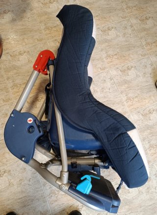 Silla de coche Chicco 22€ + gastos de envío.