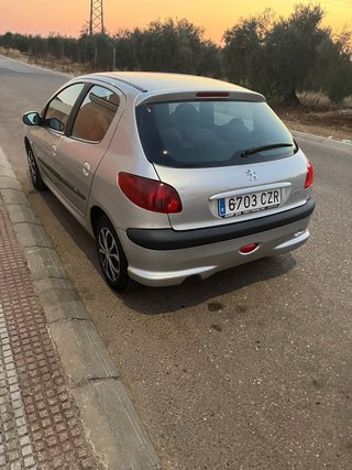 Peugeot 206 2004