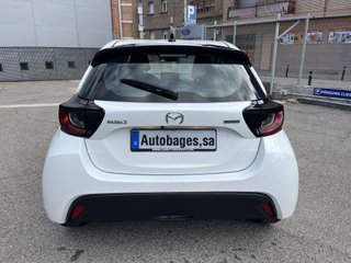 Mazda Mazda2 Hybrid 1.5 85 kW (116 CV) CVT Centre-line