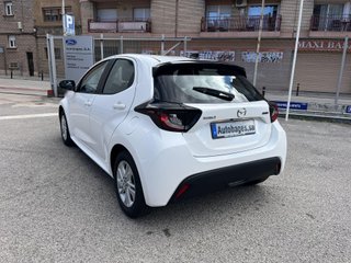 Mazda Mazda2 Hybrid 1.5 85 kW (116 CV) CVT Centre-line