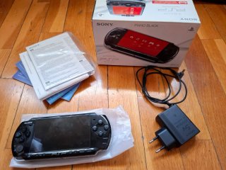 Sony PSP 3004 Slim & Lite Negra