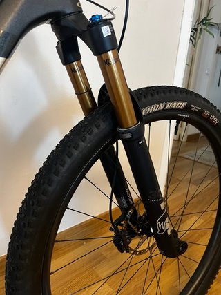Orbea Oiz M10 2025 - Ruedas de carbono