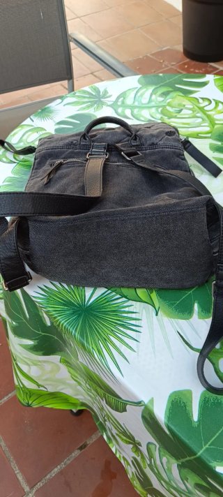 Mochila desigual