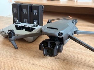 DJI Mavic 3 Pro Fly More Combo