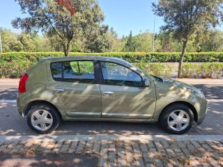 Dacia Sandero 2009