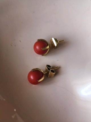 Pendientes oro 750 y coral rojo