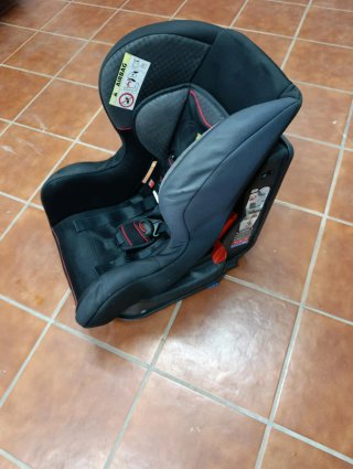 Silla de coche Ferrari No tiene isofix