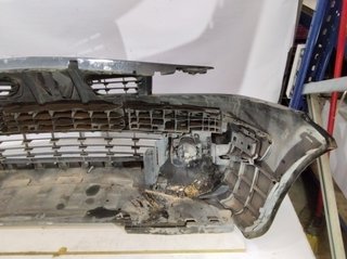 1889110 paragolpes del renault 8200484322 megane