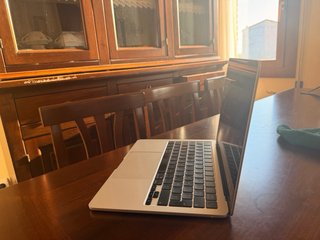 MacBook Air Apple