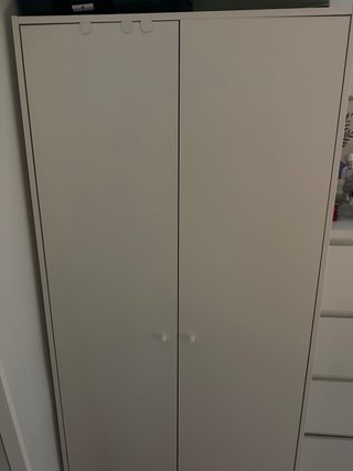 Armario blanco IKEA. SE VENDE MONTADO Y ESTA NUEVO