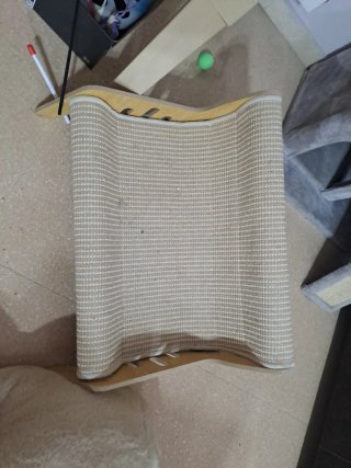 Rascador, sillón y butaca para gatos