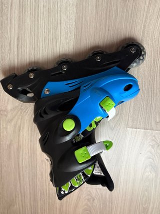 Patines en línea y casco para niños Mitical
