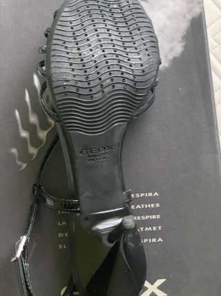 Sandalias Geox Negras y Plateadas