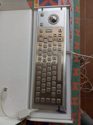 Tastiera metallica antivandalismo con trackball