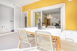 Conjunto de mobiliario y decoración de Banak