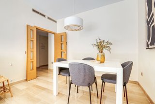 Conjunto de mobiliario y decoración de Banak