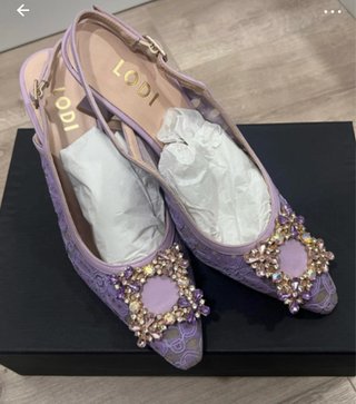 Zapatos Lodi fiesta morados y dorados