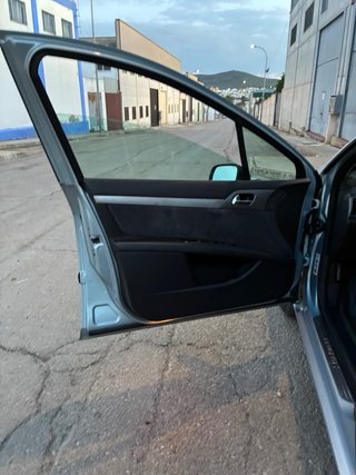 Peugeot 407 2004