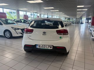 KIA Rio * REVISADO * GARANTIA * EN OFERTA!!!