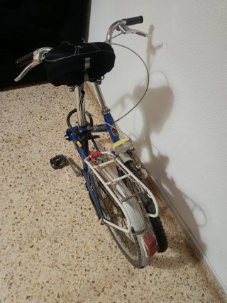 Bicicleta plegable azul