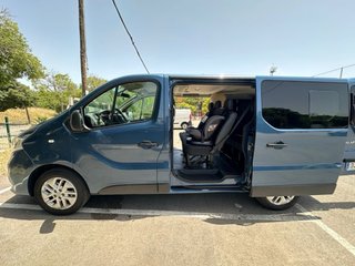 vendo renault trafic passenger