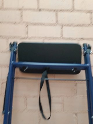 Andador de dos ruedas Mobiclinic Emérita Azul