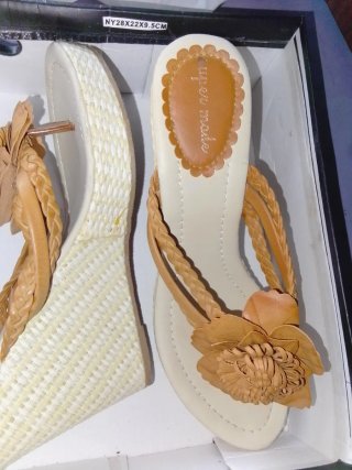 Sandalias cuña Super mode beige y marrón